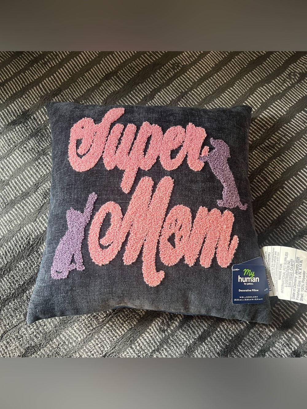 "Super Mom" 14x14 Throw Pillow, Zip Polyester